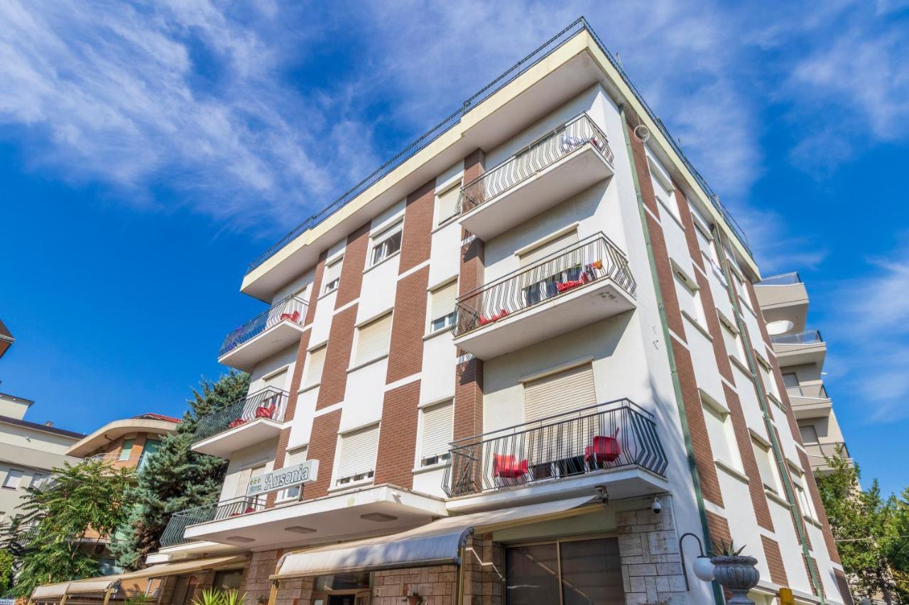 Hotel Ausonia B&B Rimini Kültér fotó