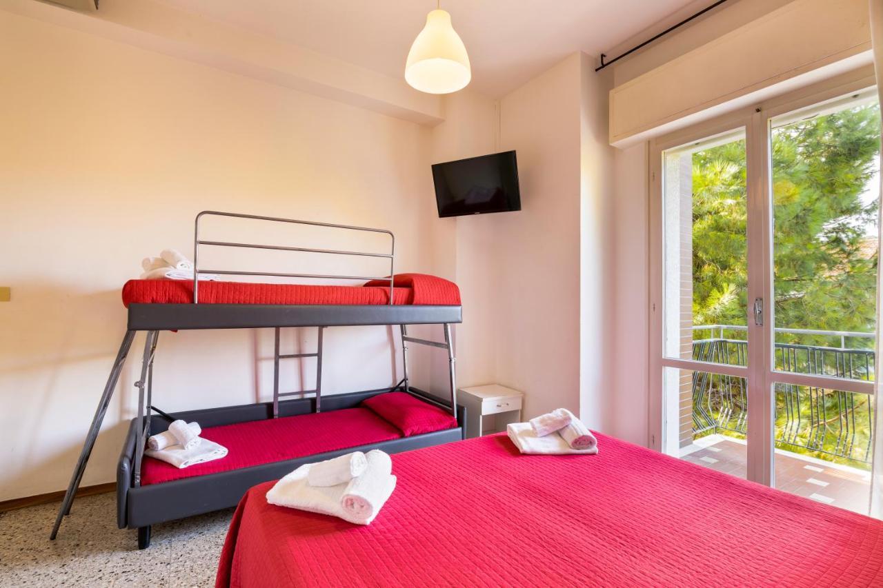 Hotel Ausonia B&B Rimini Kültér fotó