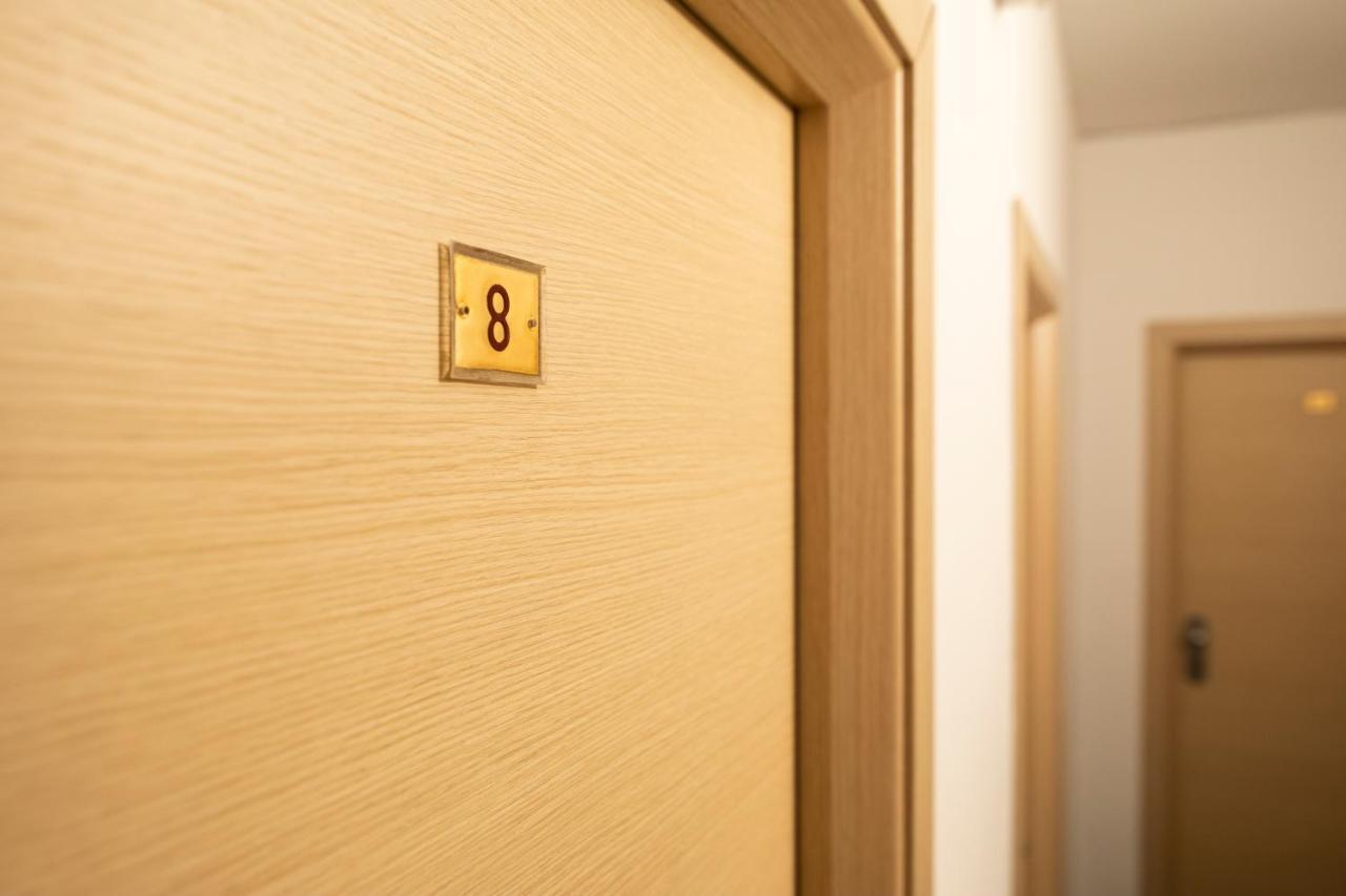 Hotel Ausonia B&B Rimini Kültér fotó
