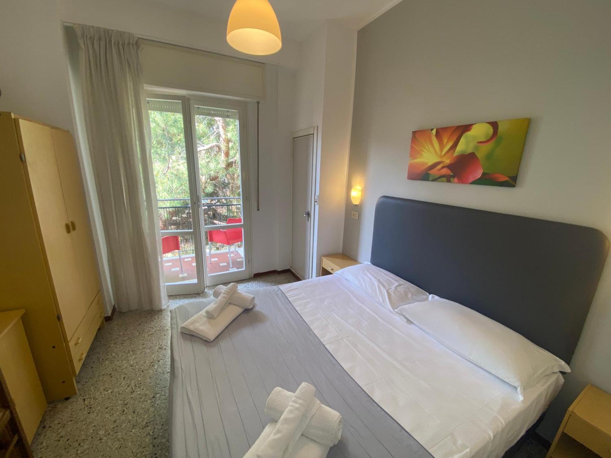 Hotel Ausonia B&B Rimini Kültér fotó